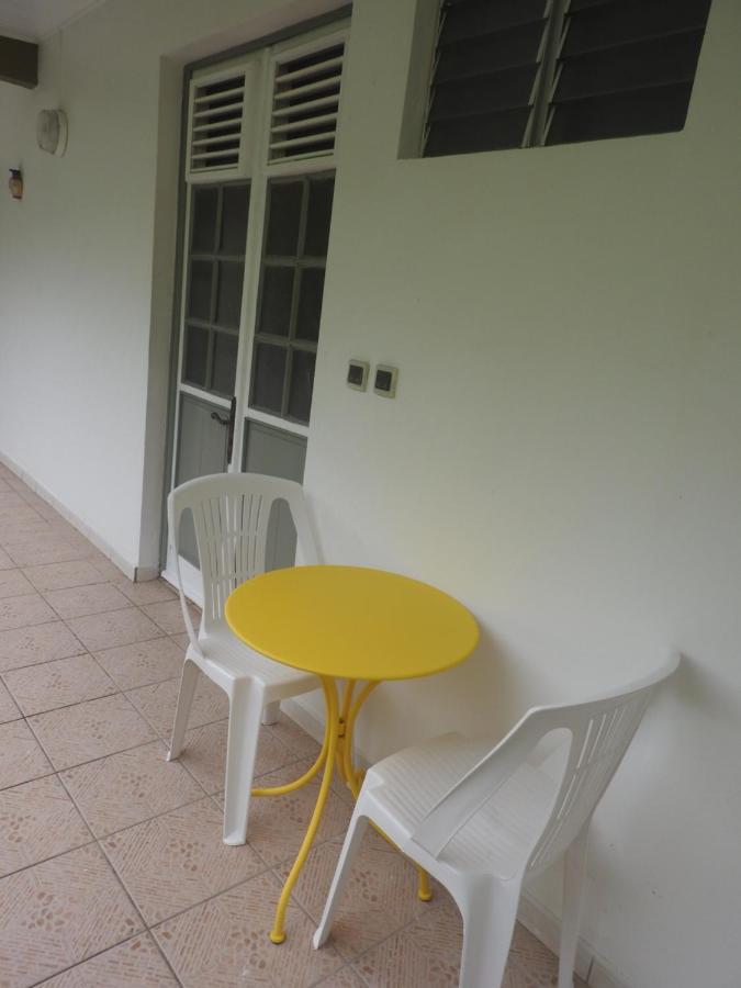 Studio Hibiscus-Ch Vue Sur Mer,Plage,Clim เลส์ อองซ์-ดิอาร์เลส ภายนอก รูปภาพ