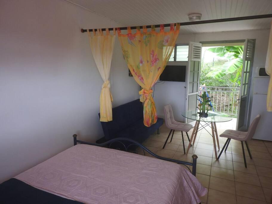 Studio Hibiscus-Ch Vue Sur Mer,Plage,Clim เลส์ อองซ์-ดิอาร์เลส ภายนอก รูปภาพ